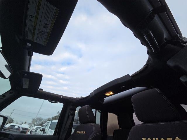 2013 Jeep Wrangler Unlimited Unlimited Sahara