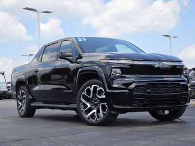 2025 Chevrolet Silverado EV RST