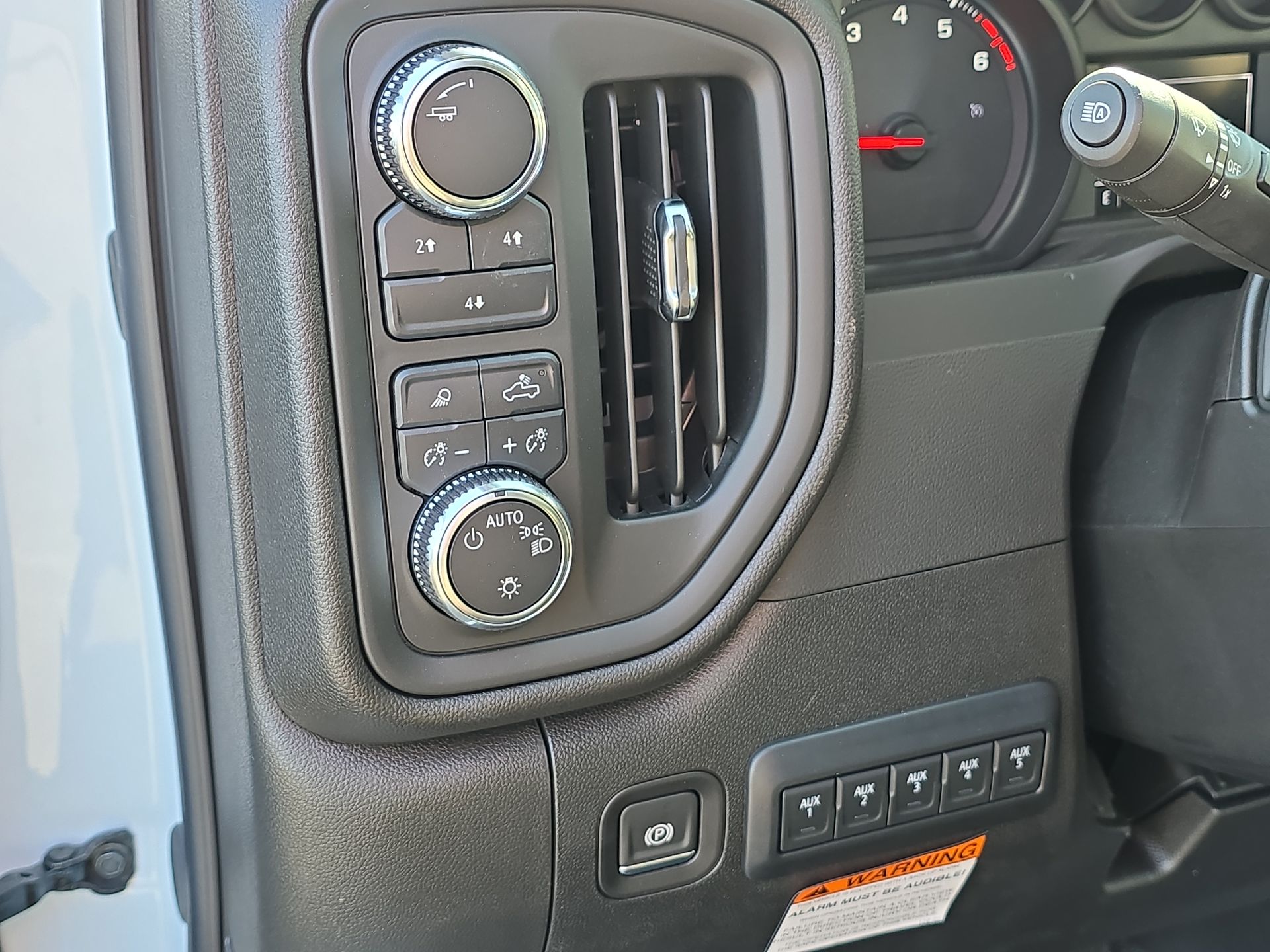 2025 GMC Sierra 3500 HD Chassis Cab Pro