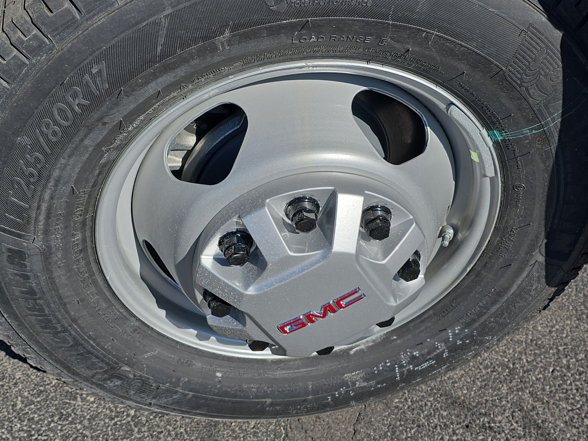 2025 GMC Sierra 3500 HD Chassis Cab Pro