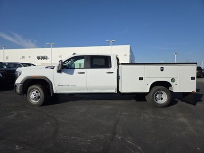 2025 GMC Sierra 3500 HD Chassis Cab Pro