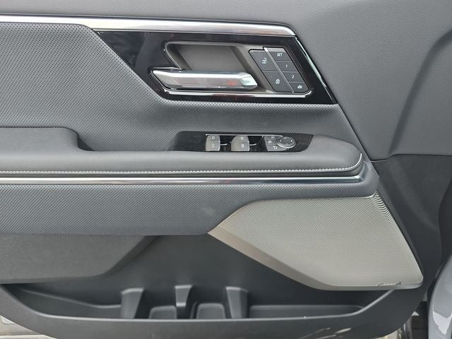 2024 GMC Sierra EV Denali Edition 1