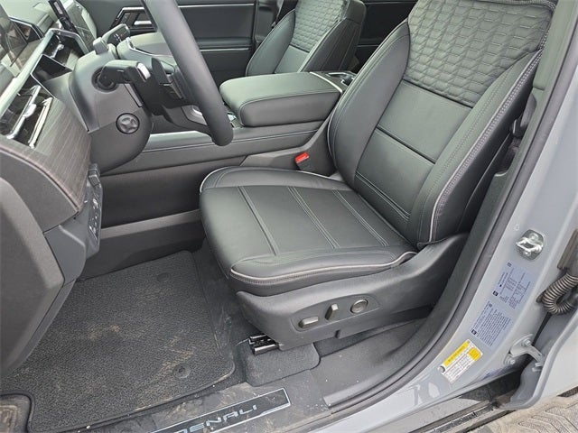 2024 GMC Sierra EV Denali Edition 1