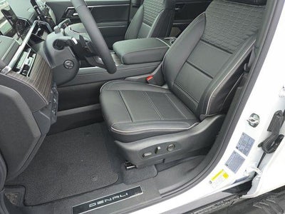 2025 GMC Sierra EV Denali