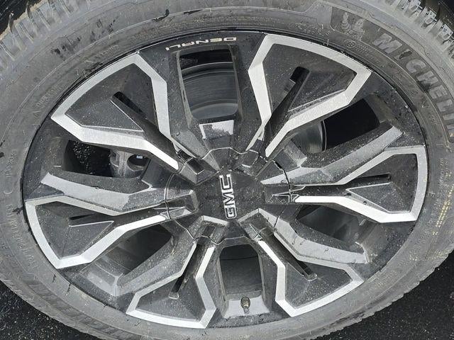 2025 GMC Sierra EV Denali