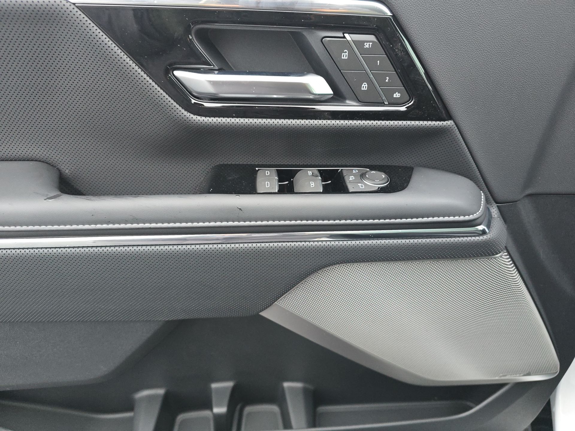 2025 GMC Sierra EV Denali