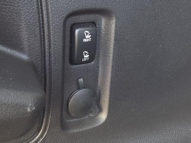 2012 Lincoln MKX Base