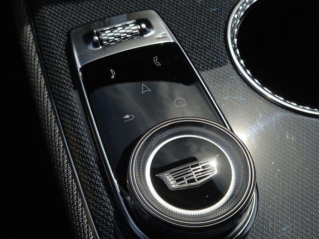 2025 Cadillac OPTIQ Luxury 2