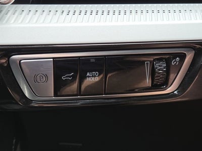 2025 Cadillac OPTIQ Luxury 2