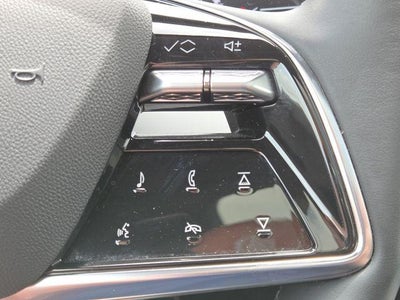 2025 Cadillac OPTIQ Luxury 2