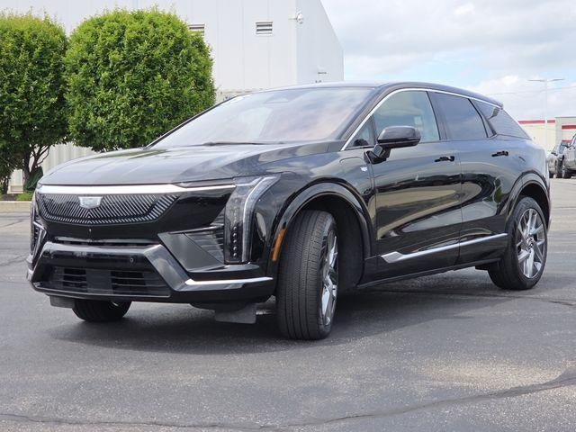 2025 Cadillac OPTIQ Luxury 2