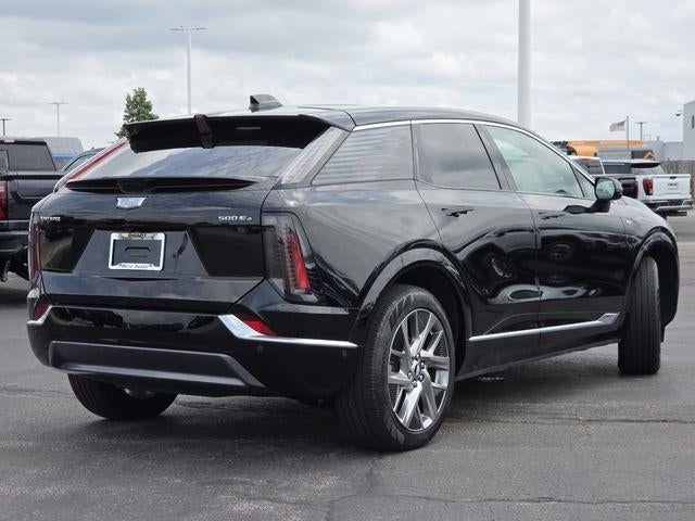2025 Cadillac OPTIQ Luxury 2