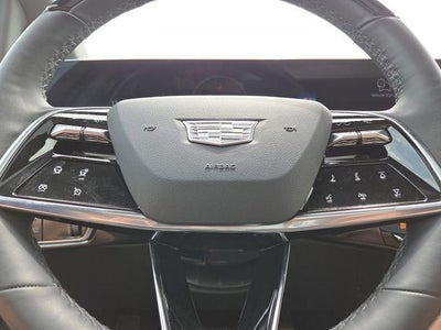 2025 Cadillac OPTIQ Luxury 2