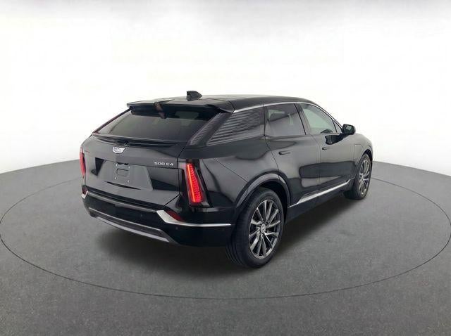 2025 Cadillac OPTIQ Luxury 2
