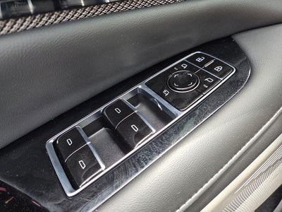 2025 Cadillac OPTIQ Luxury 2