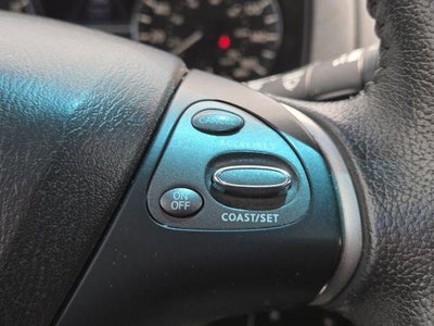 2016 Nissan Pathfinder SL