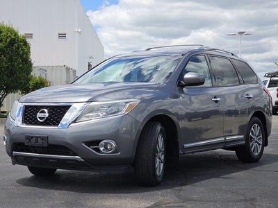 2016 Nissan Pathfinder SL