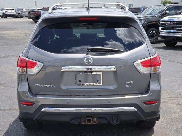 2016 Nissan Pathfinder SL