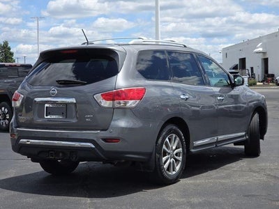 2016 Nissan Pathfinder SL