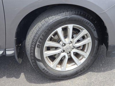 2016 Nissan Pathfinder SL