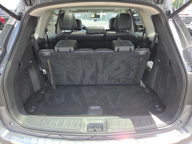 2016 Nissan Pathfinder SL