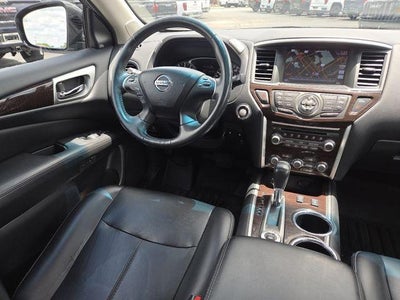 2016 Nissan Pathfinder SL
