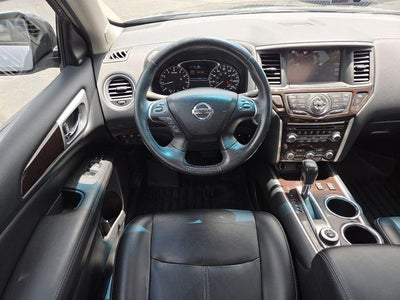 2016 Nissan Pathfinder SL