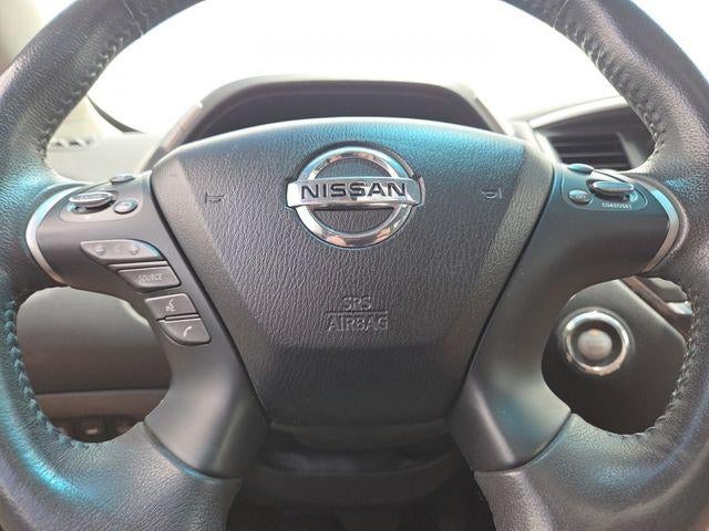 2016 Nissan Pathfinder SL