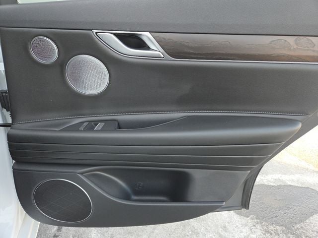 2021 Genesis G80 Base