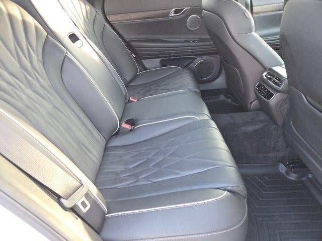 2021 Genesis G80 Base