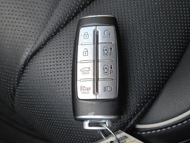 2021 Genesis G80 Base