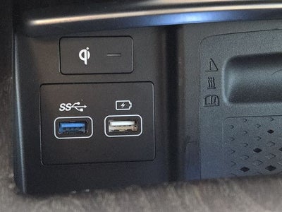 2021 Genesis G80 Base