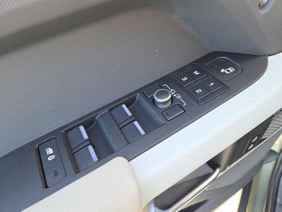 2021 Land Rover Defender SE