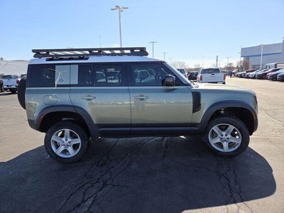 2021 Land Rover Defender SE