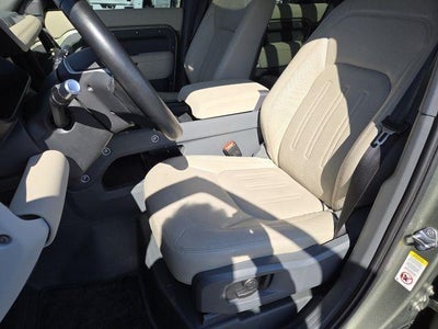 2021 Land Rover Defender SE