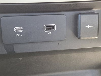 2021 Land Rover Defender SE