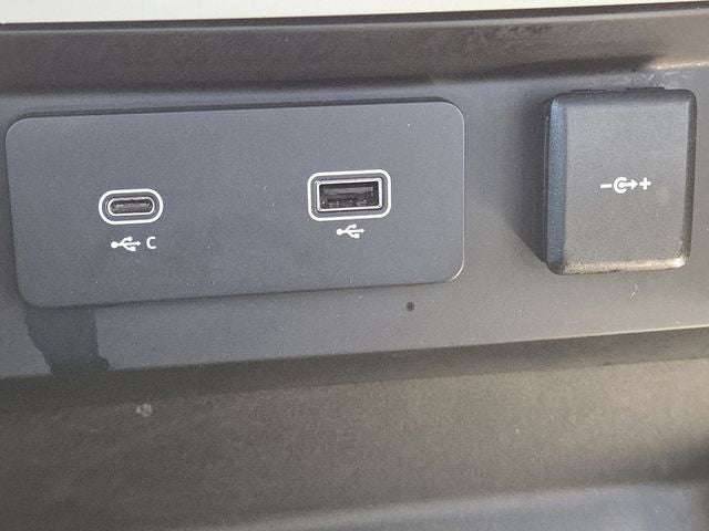 2021 Land Rover Defender SE