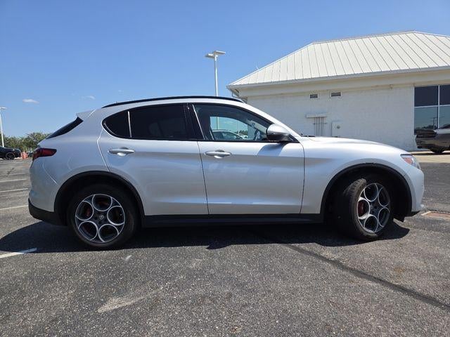 2018 Alfa Romeo Stelvio Base