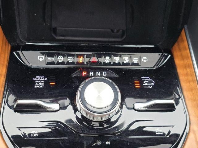 2024 Jeep Grand Wagoneer L Series III