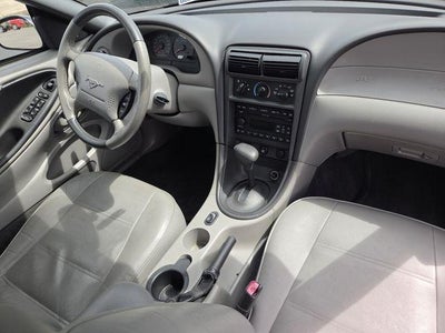 2003 Ford Mustang V6