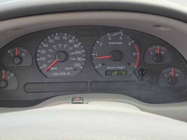 2003 Ford Mustang V6