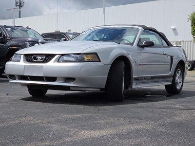 2003 Ford Mustang V6