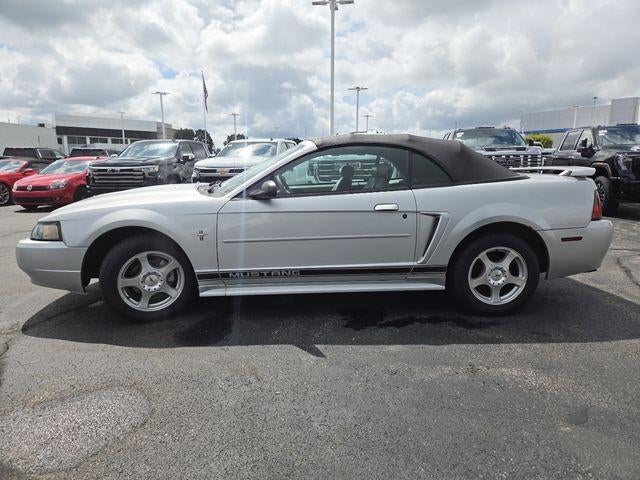 2003 Ford Mustang V6
