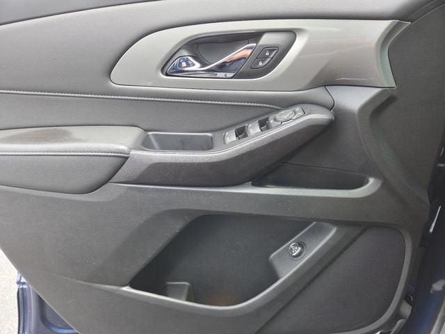 2023 Chevrolet Traverse LT