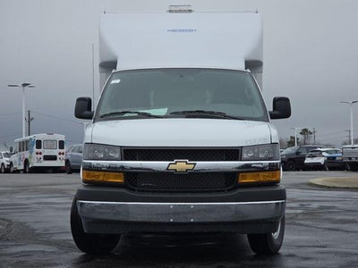 2026 Chevrolet Express Cutaway 3500 Work Van