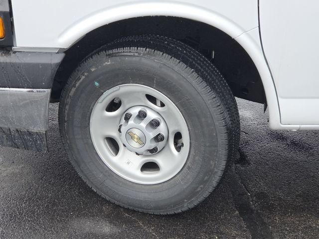 2026 Chevrolet Express Cutaway 3500 Work Van