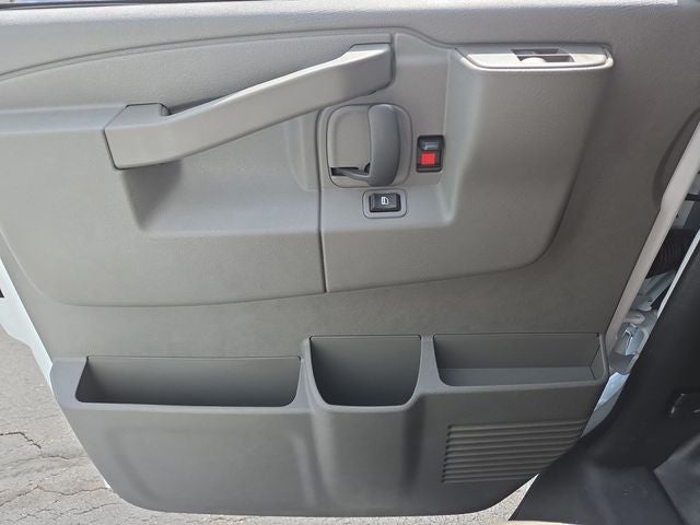 2025 Chevrolet Express Cutaway 3500 Work Van