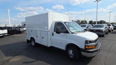2025 Chevrolet Express Cutaway 3500 Work Van
