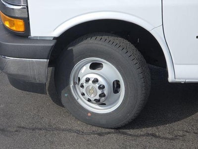 2025 Chevrolet Express Cutaway 3500 Work Van