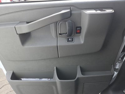 2025 Chevrolet Express Cutaway 3500 Work Van